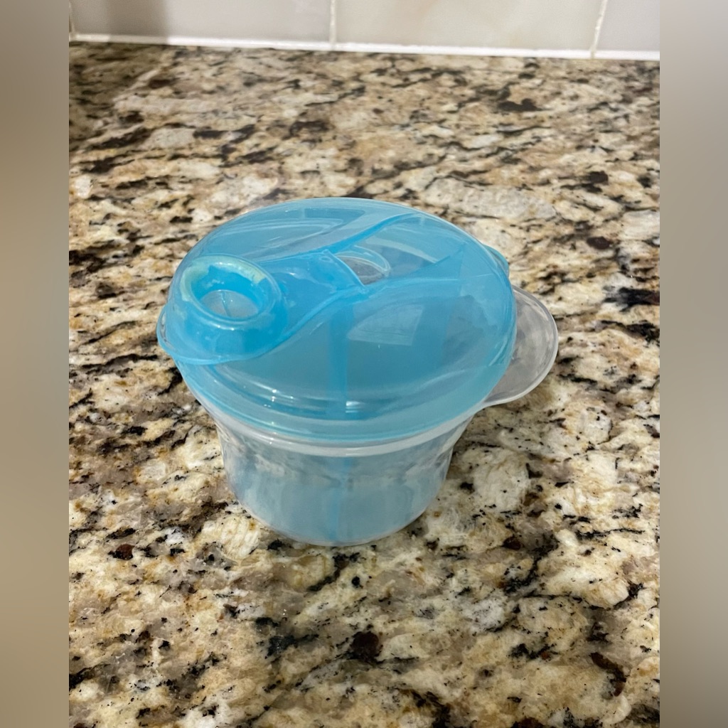 Formula/Snack Container